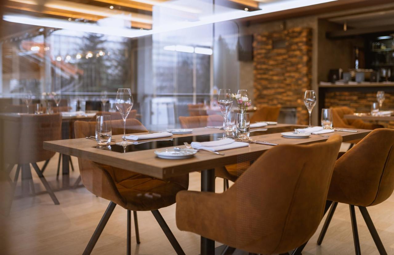 Elite Hotel Nova Dubnica Экстерьер фото