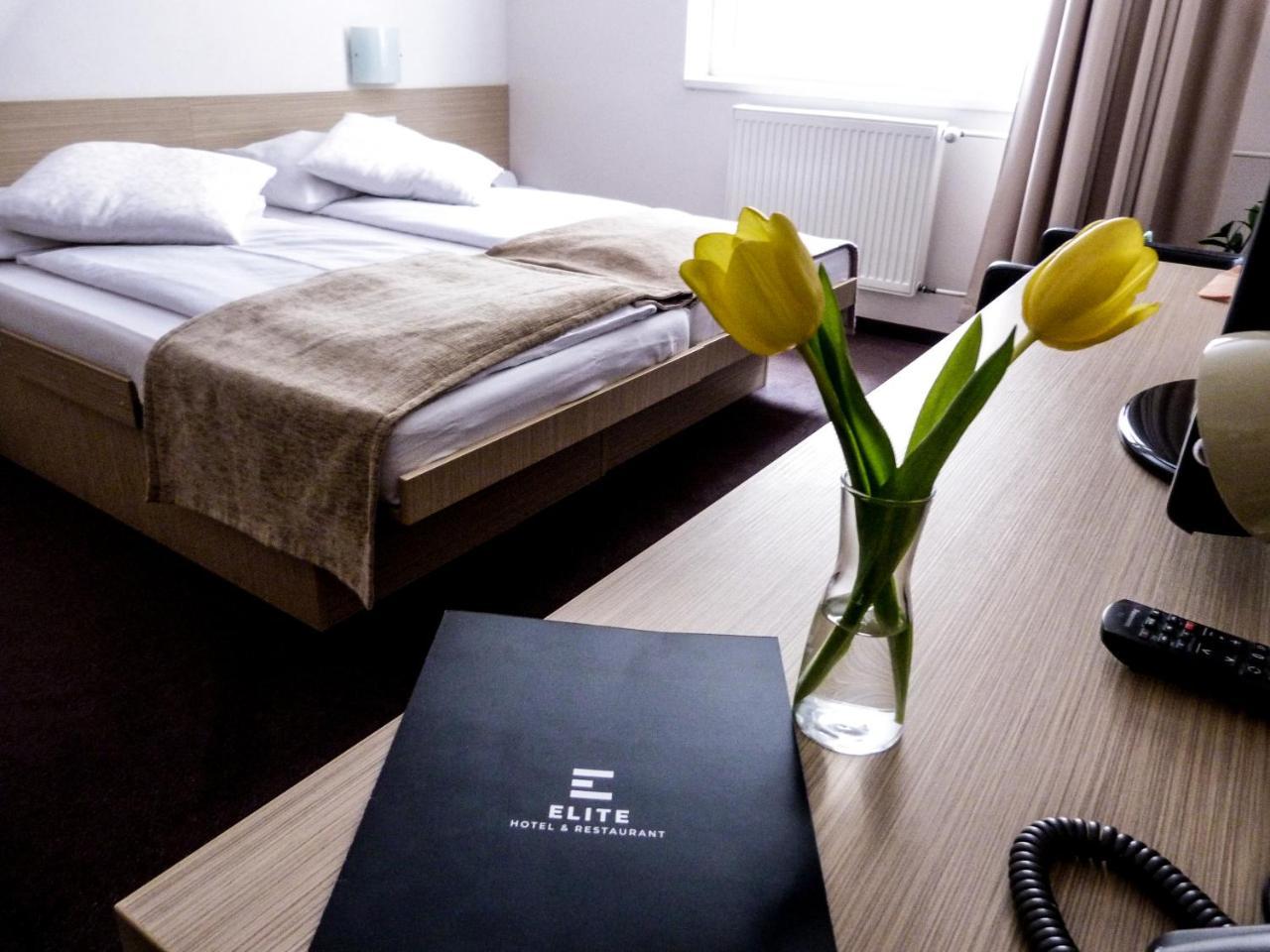 Elite Hotel Nova Dubnica Экстерьер фото
