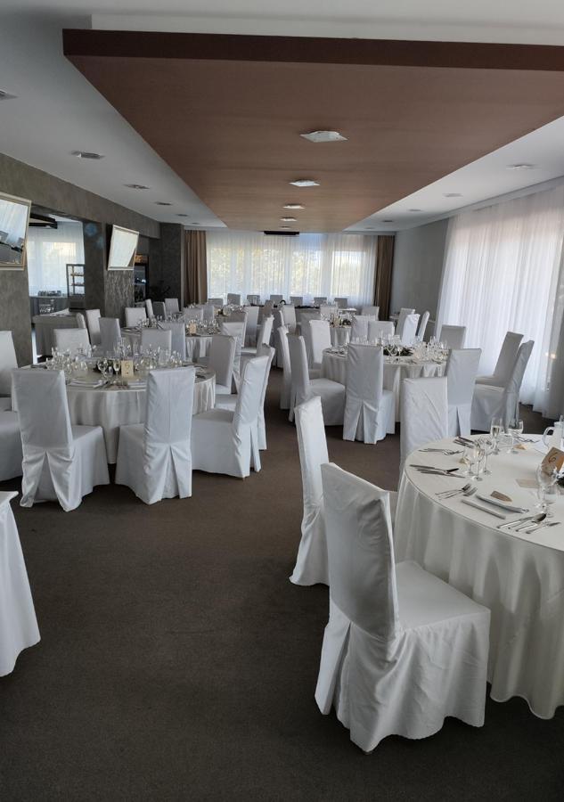 Elite Hotel Nova Dubnica Экстерьер фото